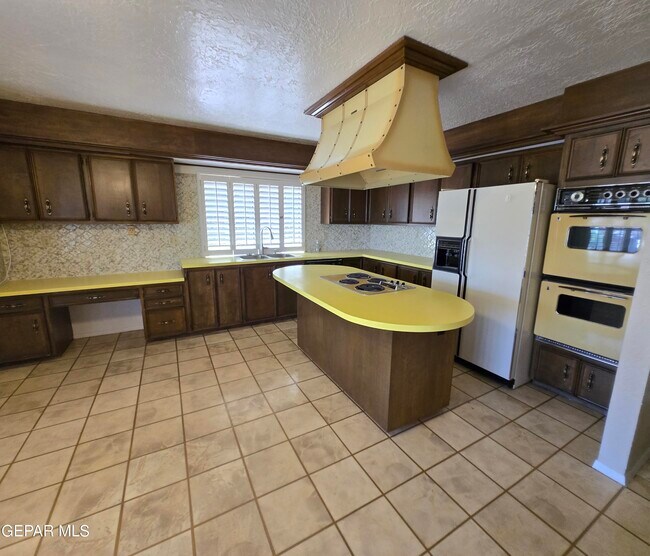 Building Photo - 316 Barbaree Dr
