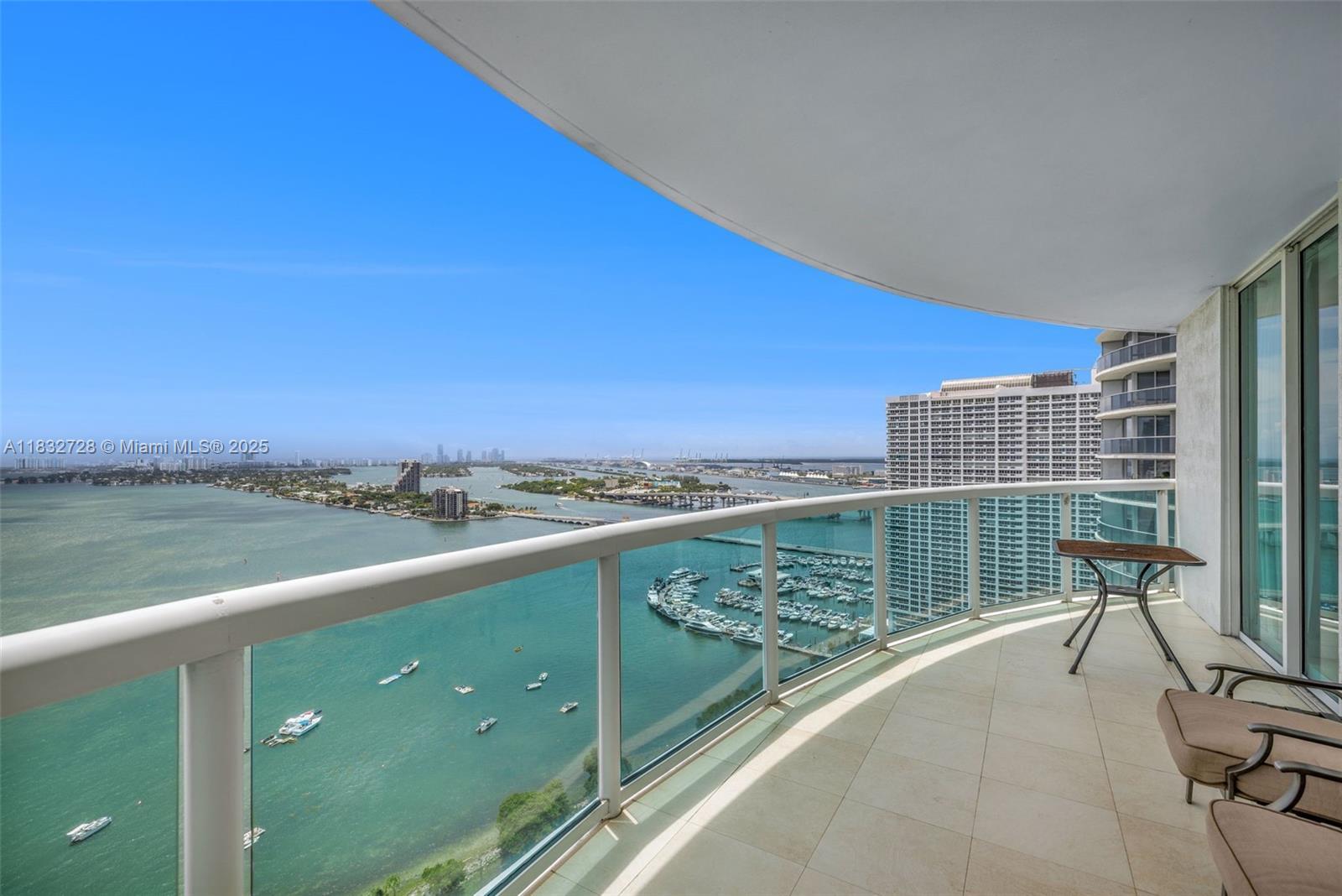 Building Photo - 1800 N Bayshore Dr