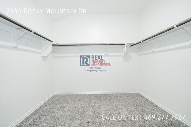 Building Photo - 2444 Rocky Mountain Dr