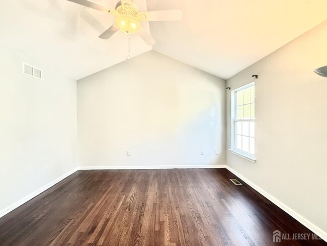 Building Photo - 25 Canal View Dr