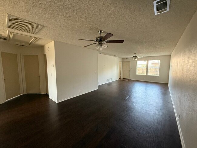 Primary Photo - 9625 Brierwyck Dr