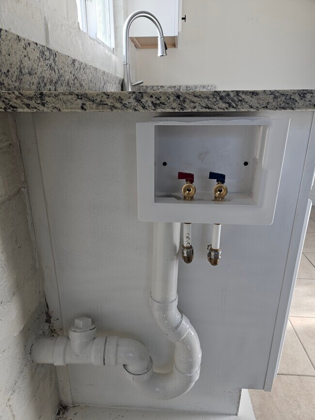 Primary Photo - 11220 Wharf Cove Dr