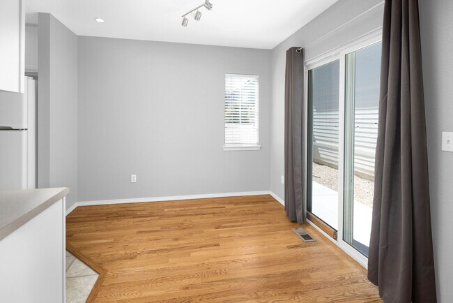 Building Photo - 17072 E Wyoming Dr
