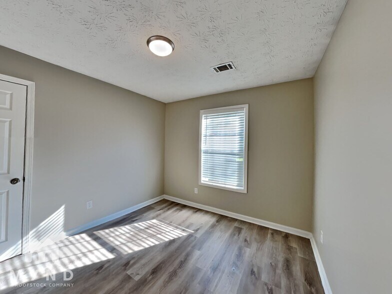 Building Photo - 130 Wynfield Dr