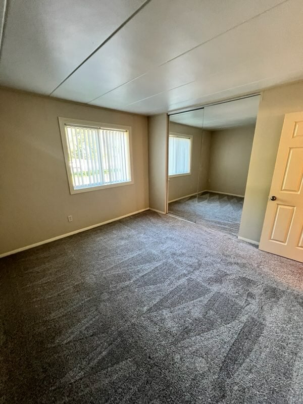 Building Photo - 4401 S 27th St