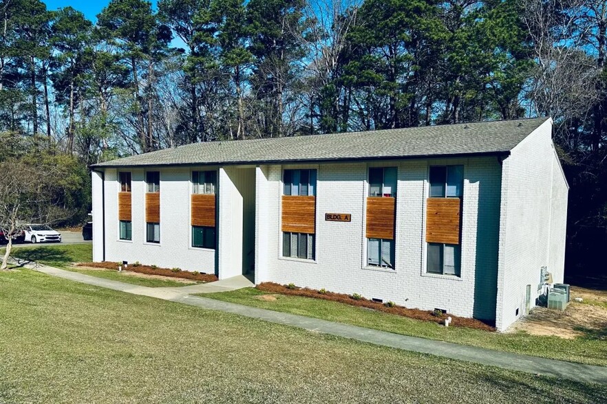 Primary Photo - 3430 East Apartments