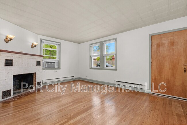 Building Photo - 3607 Bayonne Ave