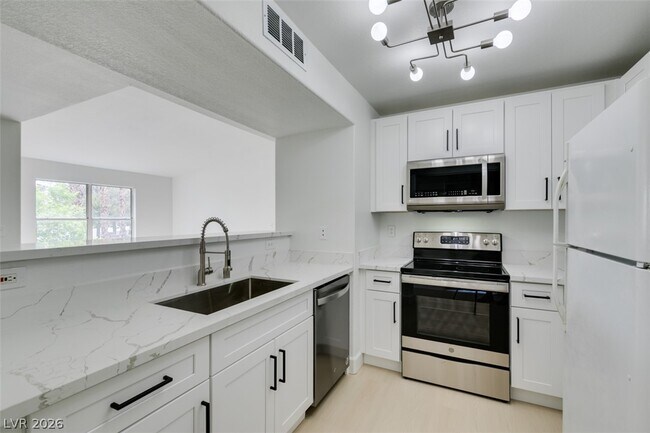Building Photo - 2300 E Silverado Ranch Blvd