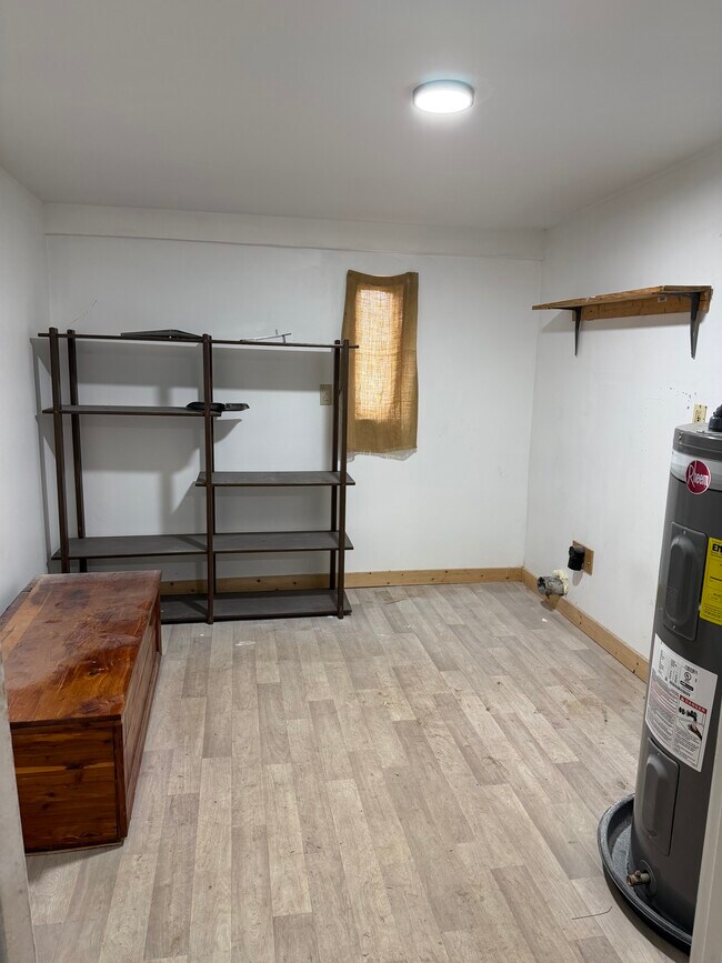 Building Photo - 2900 Dawson Ave SW