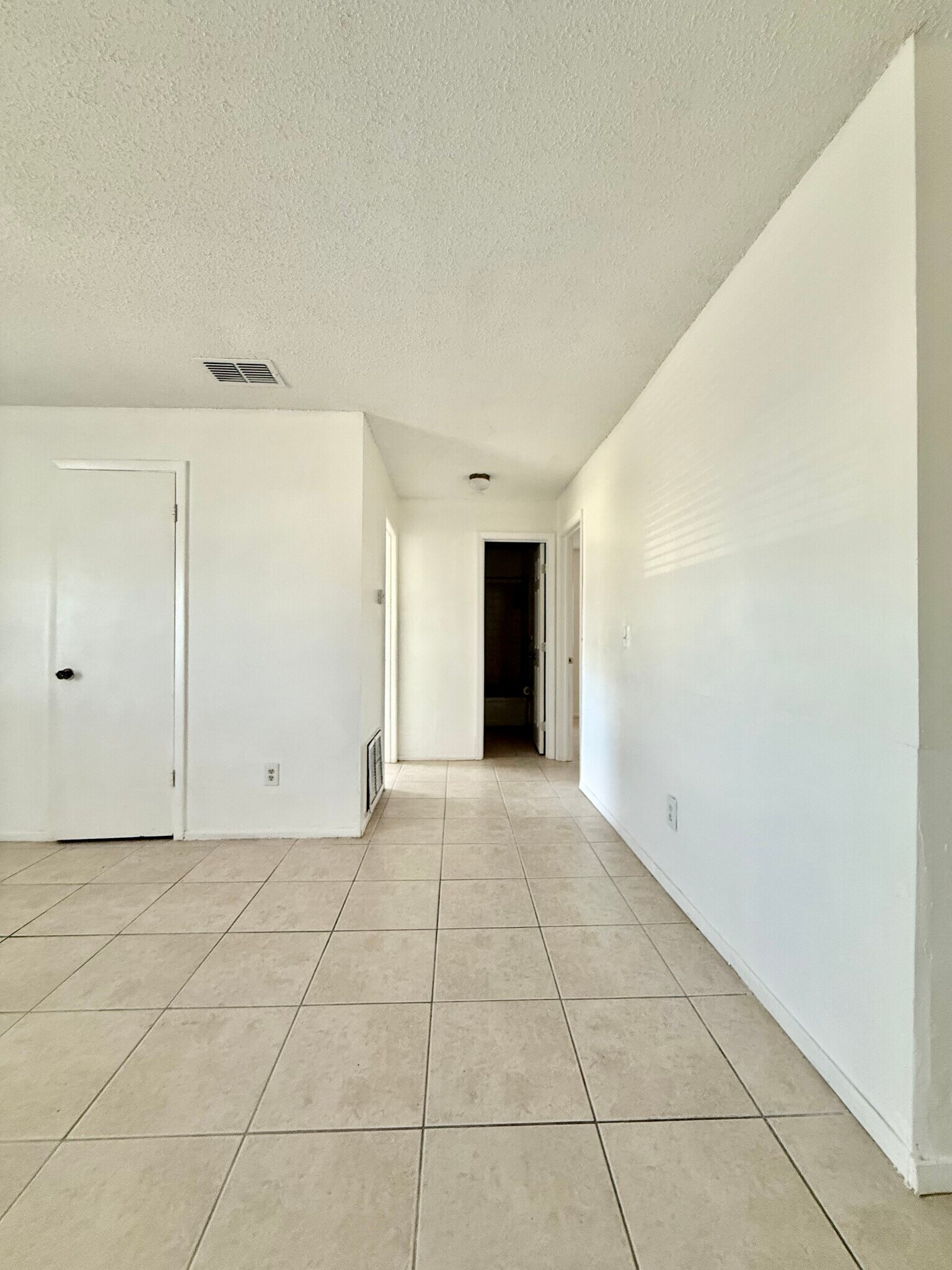 Building Photo - 6720 46th Ave W