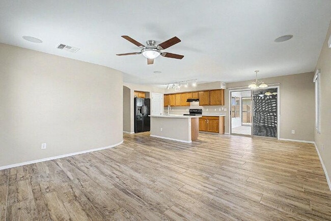 Building Photo - 16317 N 152nd Ave