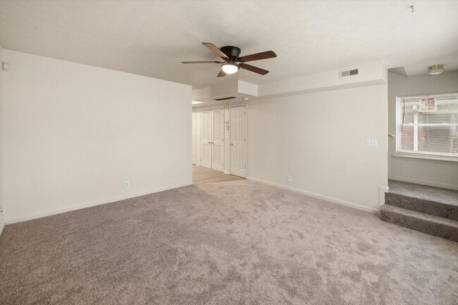 Building Photo - Three Bedroom House With Brand New Carpet