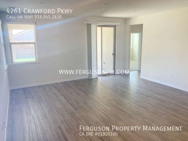 Building Photo - 4261 Crawford Pkwy