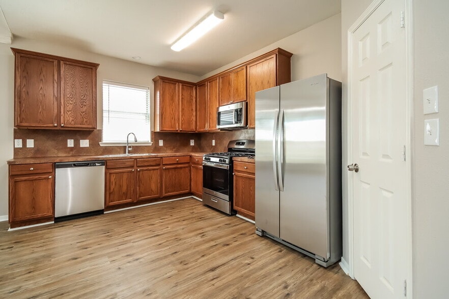 Building Photo - 21114 Normand Meadows Ln