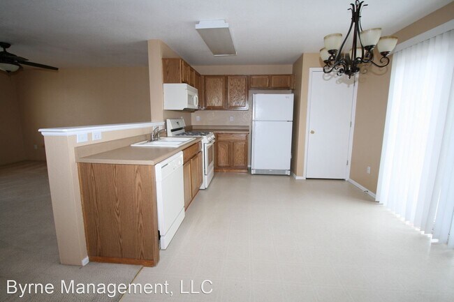 Building Photo - 3 br, 1.5 bath House - 6180 Rockville Dr
