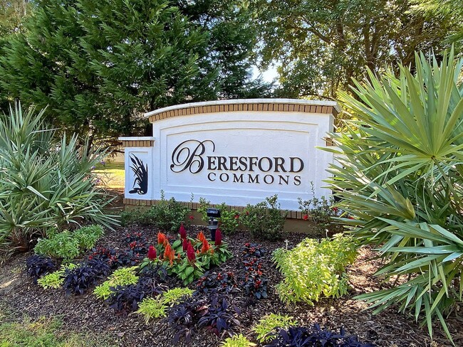 Building Photo - Beautiful Clements Ferry Townhome!