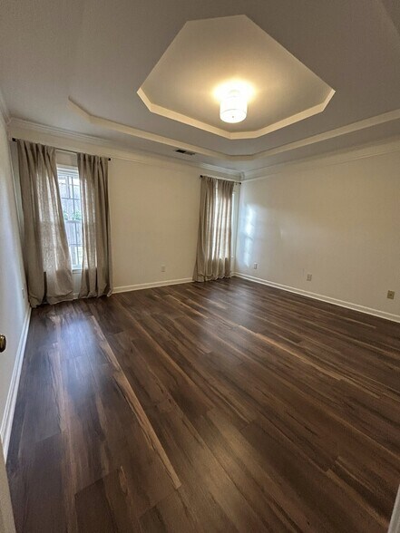 Primary Bedroom - 515 Bally Claire Ln