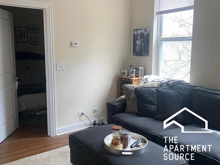 Building Photo - 1734 W Huron St