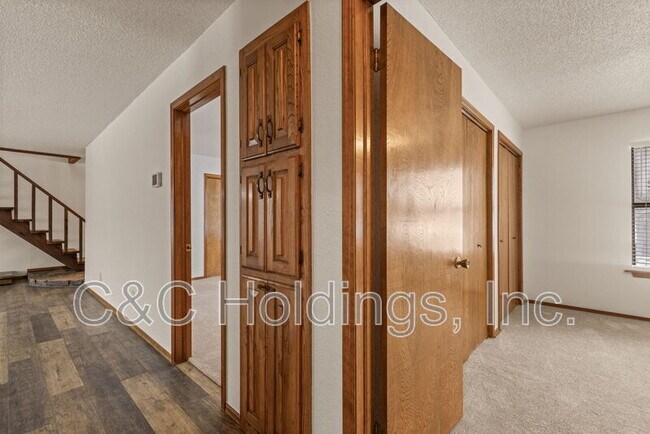 Building Photo - 630 S 276th E Ave