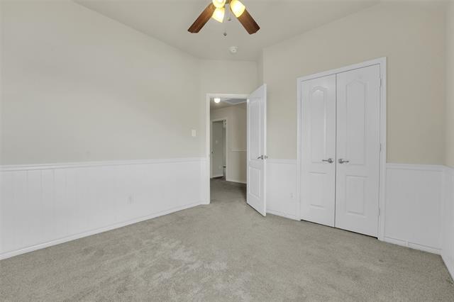 Building Photo - 1124 Hayden Ln