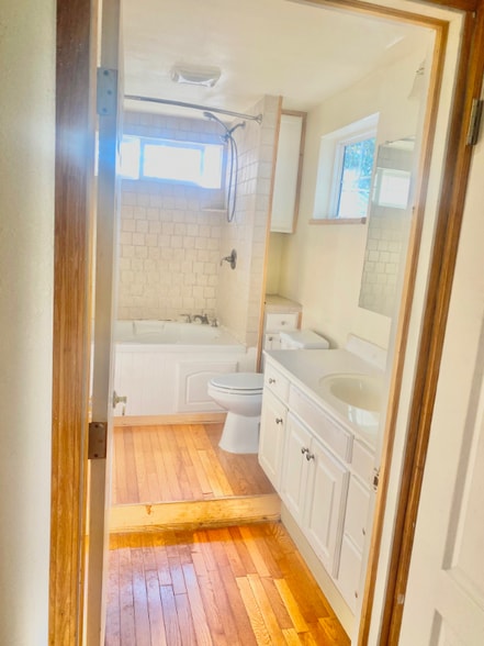 Building Photo - 120 Lynchburg Ave