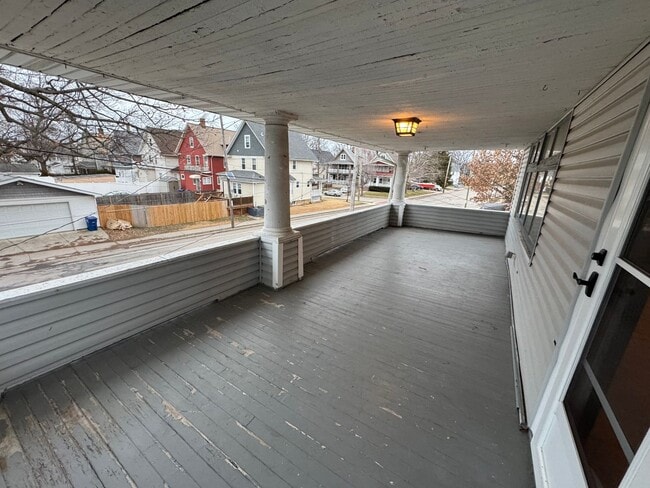 Building Photo - 12611 Franklin Blvd