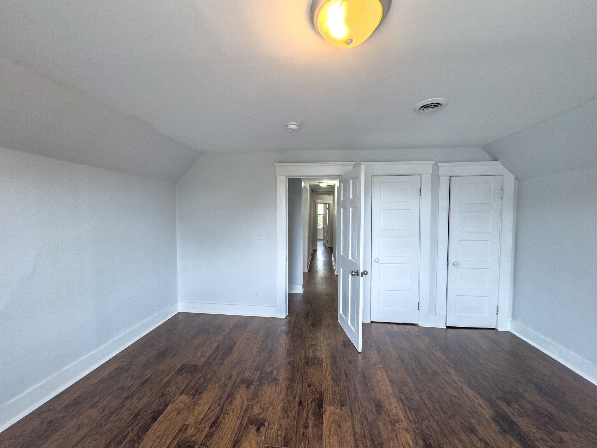 Building Photo - 255 County St