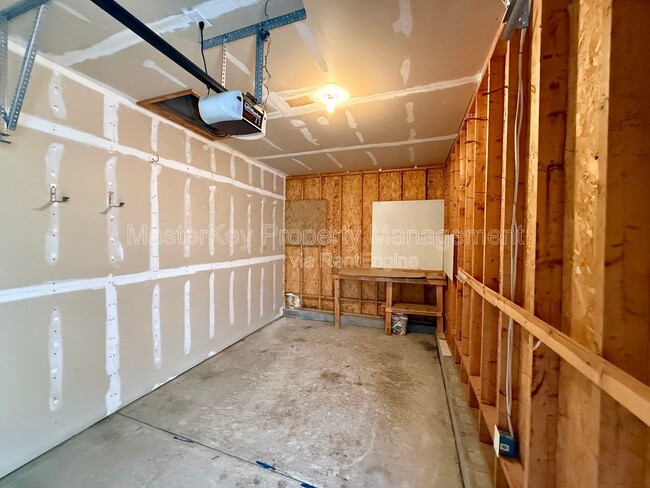 Building Photo - 2010 Silky Dogwood Trail