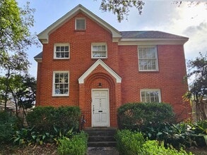 Building Photo - 2247 South Blvd