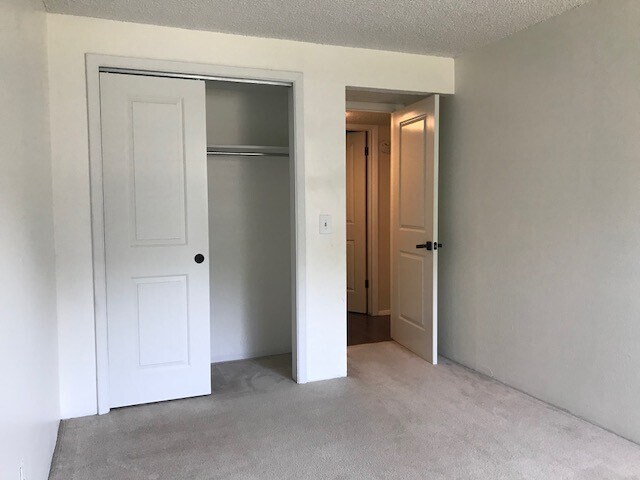 Building Photo - Two Bedroom Condo For Rent In Louisville