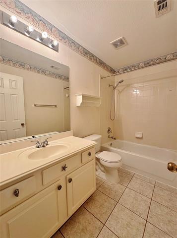 Building Photo - 316 Oleander Dr