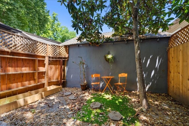 Building Photo - 1307 W St