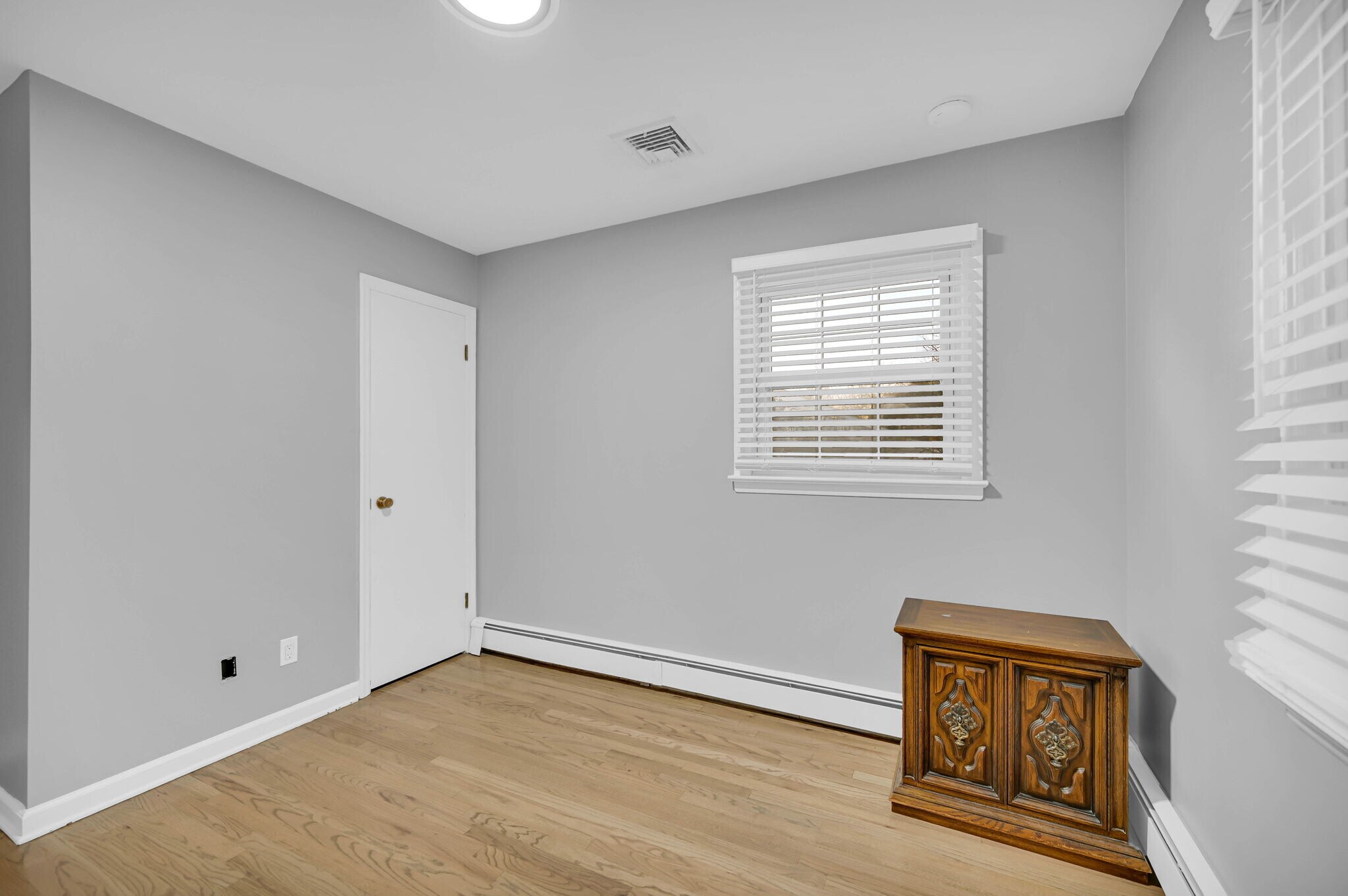 Building Photo - 15 Sweetwood Ct