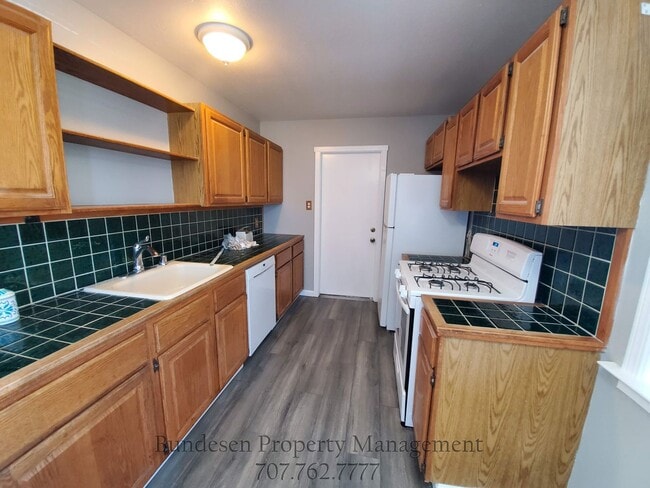 Building Photo - 332 Coronado Dr