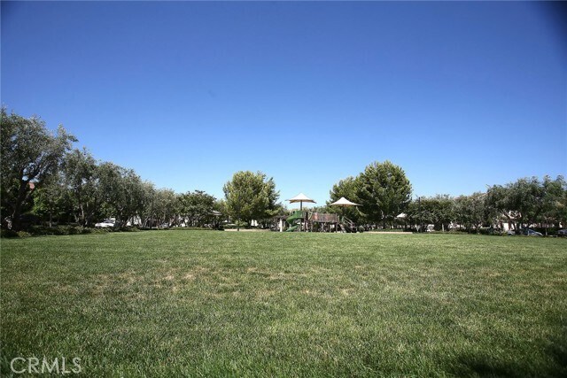 Building Photo - 138 Annuals