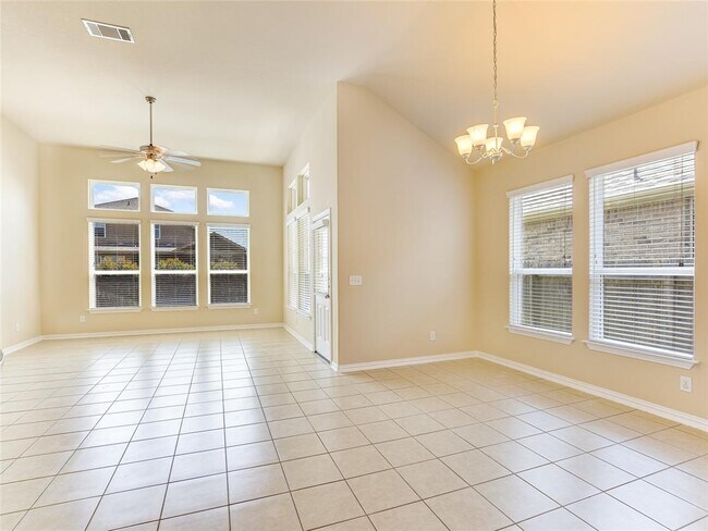 Building Photo - 105 Salt Fork Dr