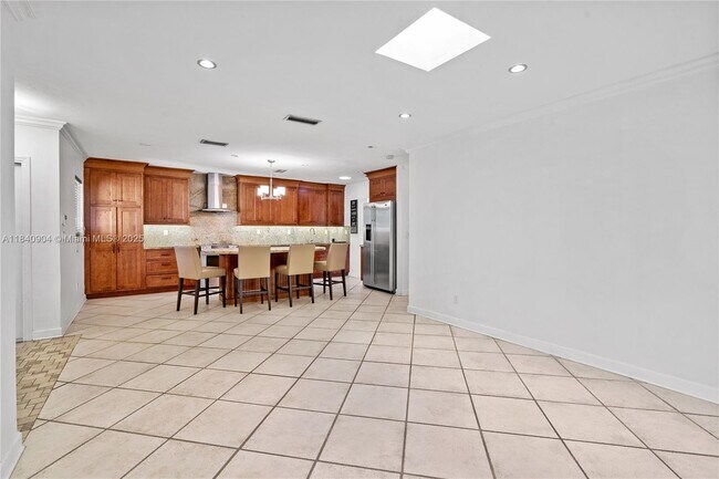 Building Photo - 8475 SW 43rd St