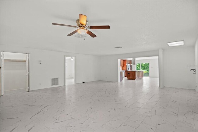 Building Photo - 17511 Canal Shores Dr