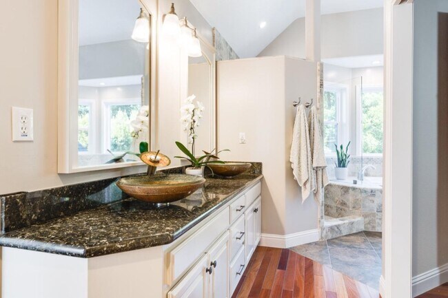 Building Photo - 5br/4ba Home - Luxury Country Living Minutes to Capitola & Soquel Village