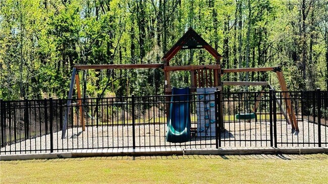 Building Photo - 282 Timberland Ave