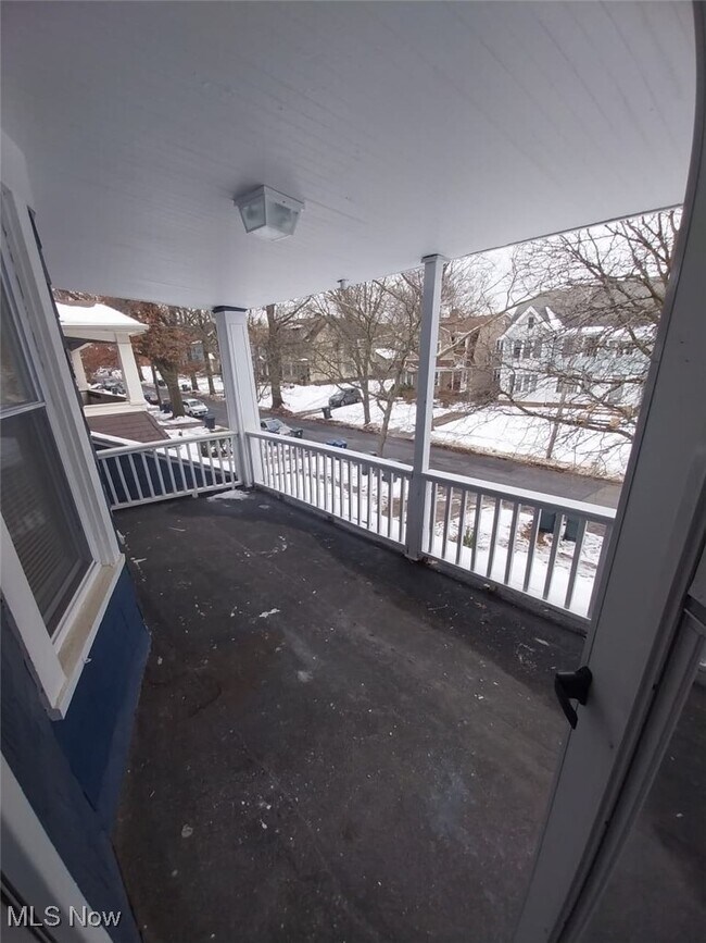 Building Photo - 1635 Hillcrest Rd