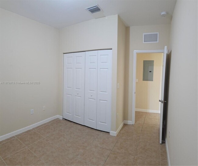 Building Photo - 17065 SW 93rd St