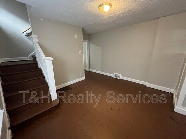 Building Photo - 4218 Carrollton Ave