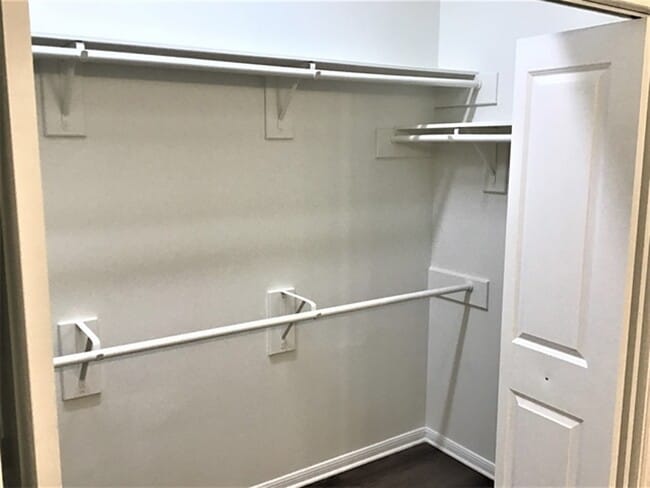 Building Photo - 15207 Henderson Point Dr