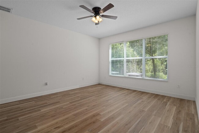 Building Photo - 16030 Bella Woods Dr