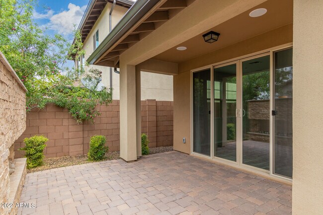 Building Photo - 1848 S Follett Way