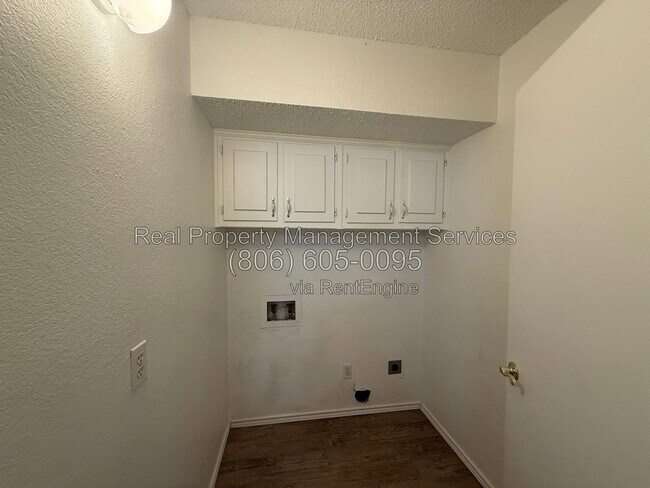 Building Photo - 3312 74th St