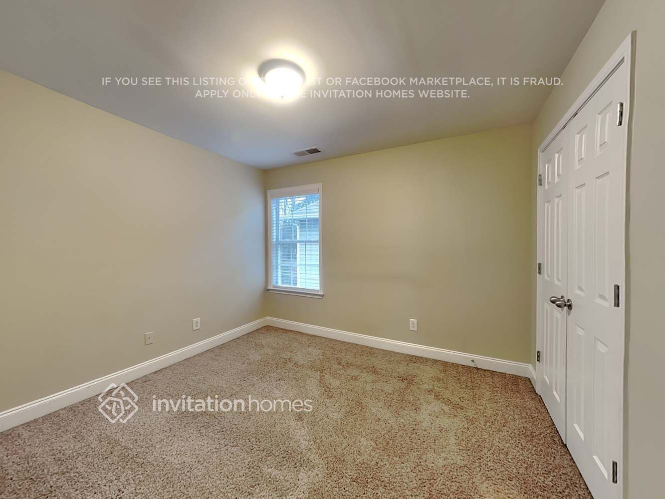 Building Photo - 490 Roland Manor Dr