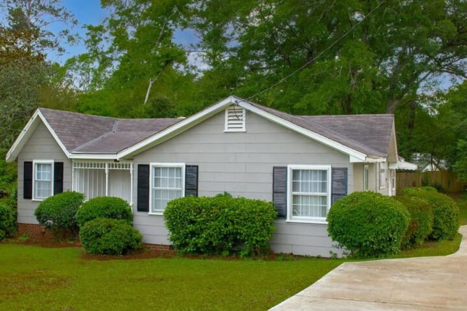 Building Photo - 3938 Edgewood Cir