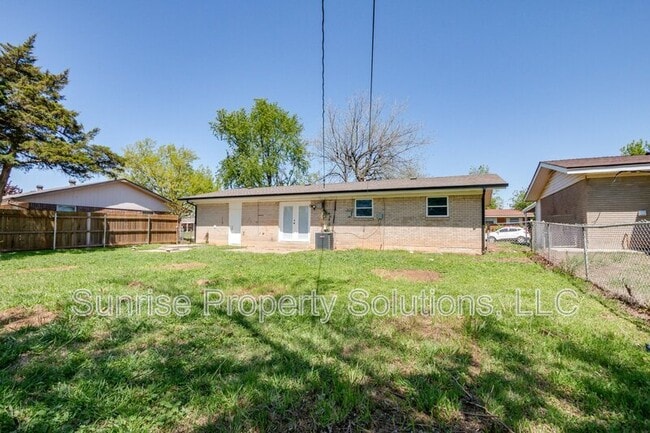Building Photo - 636 SW 13th St